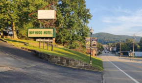 Hopwood Motel, Uniontown